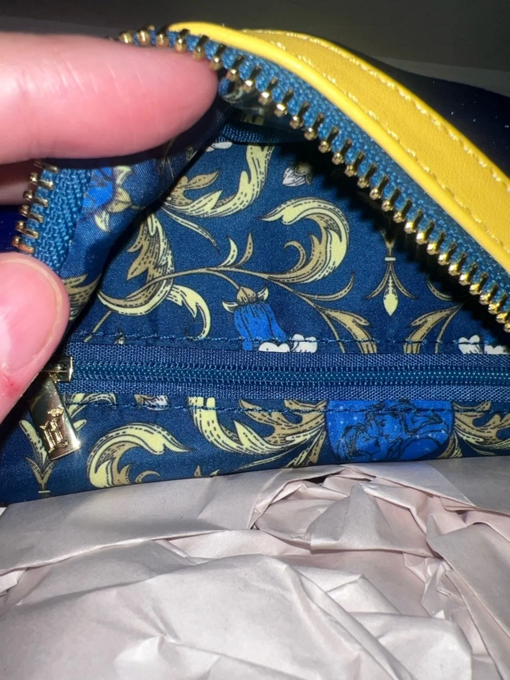 NWT Loungefly Disney Beauty And The Beast Velour Cosplay Mini Backpack RARE - Picture 8 of 8